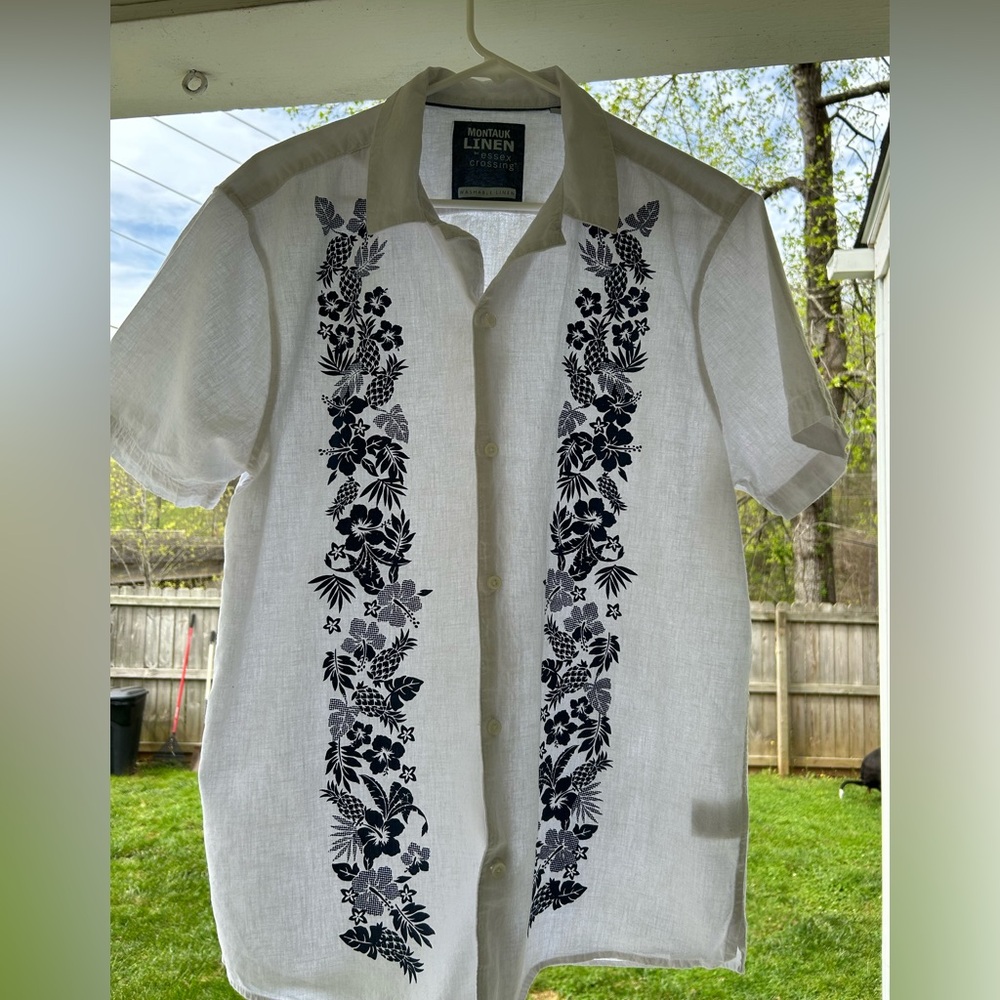 Essex Crossing Montauk Linen Large Short Sleeved Button Up